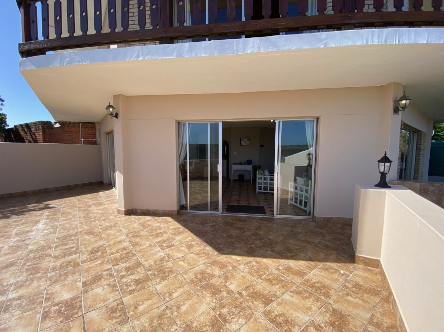 5 Bedroom Property for Sale in Cintsa East Eastern Cape
